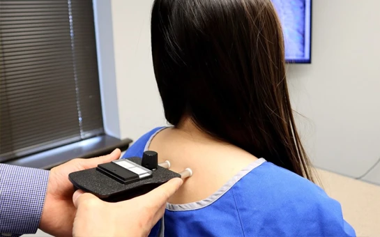 Chiropractor Fairfax VA Ray Park Instrumentation on Patient